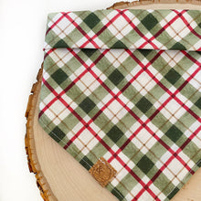 Load image into Gallery viewer, noel&#39;s plaid dog bandana
